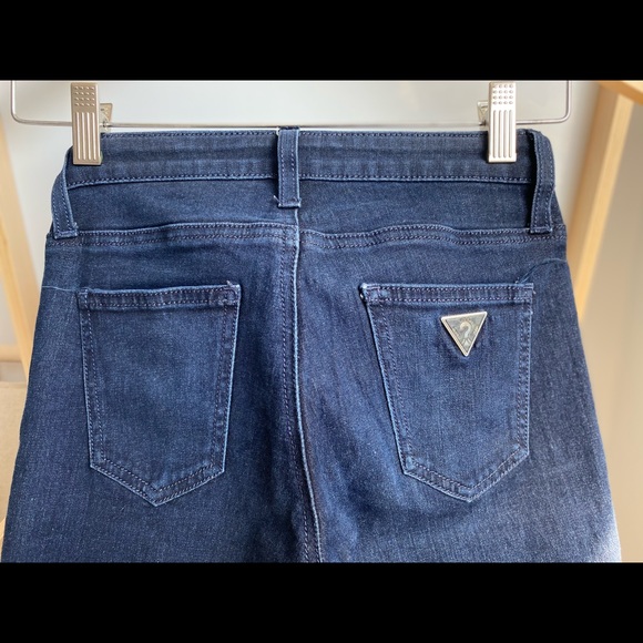 Guess - Nicole Flare Jeans - Picture 4 of 6